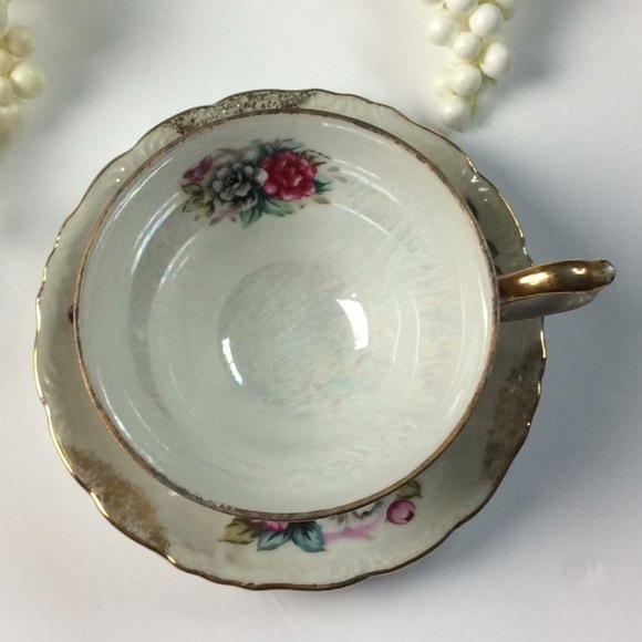 Tea Cup & Saucer Pearl Iridescent Tri-Footed Japan - Picture 5 of 15